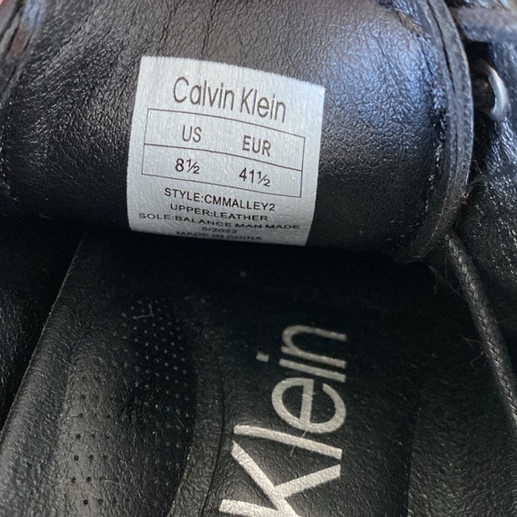 Calvin Klein shoes. Size 8.5 - Picture 8 of 9